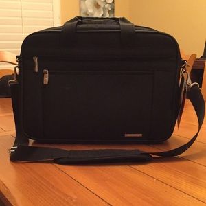 Samsonite 2 Gusset Briefcase-15.6”